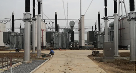 ���ճ���ͬ��500kV���վ��װ����һ��ȫ��ͨ��